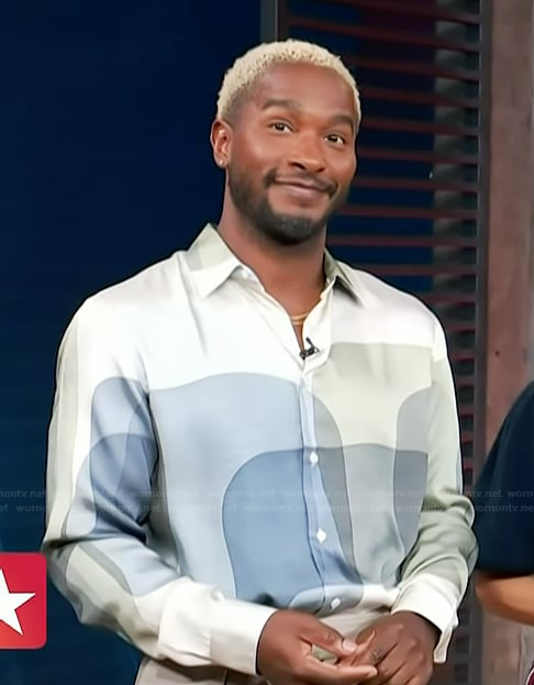 Scott's blue abstract print shirt on Access Hollywood