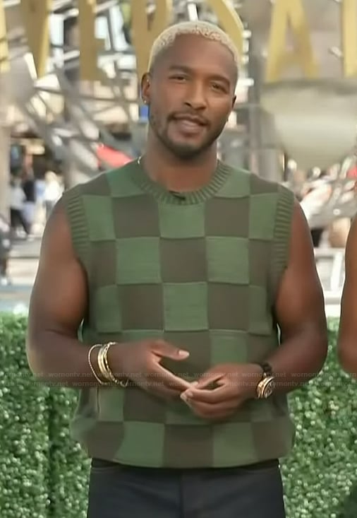 Scott’s checked vest on Access Hollywood