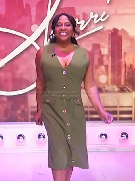 Sherri's green button front dress on Sherri