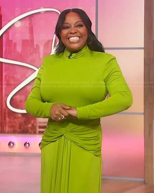 Sherri's green gathered front dress on Sherri