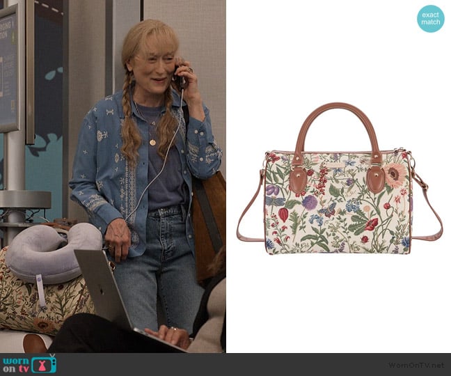 Signare USA Signare USA Morning Garden Floral Travel Bag worn by Loretta Durkin (Meryl Streep) on Only Murders in the Building