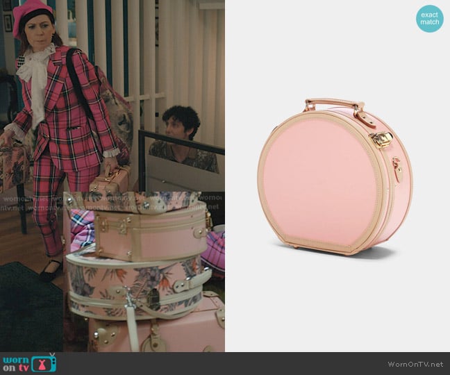 Steamline Luggage The Correspondent Hat Box Small in Pink worn by Elsbeth Tascioni (Carrie Preston) on Elsbeth