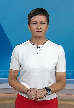 Stephanie's white short sleeve sweater on Today