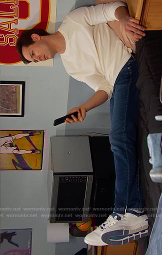 Tate's white sneakers on Days of our Lives