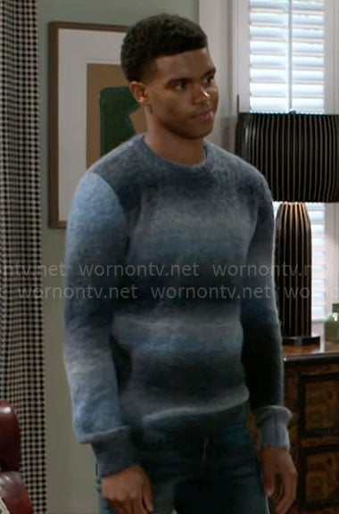 Tyrell’s blue ombre sweater on Beyond the Gates