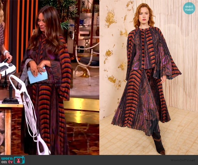 Gretta Monahan’s striped skirt on The View