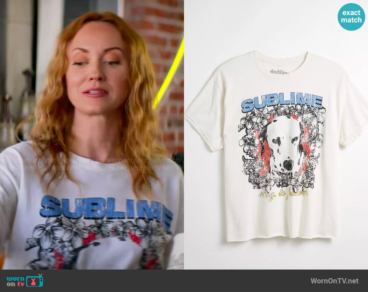 Urban Outfitters Sublime 1996 Tour Short Sleeve Graphic Tee worn by Phyllis Diaz (Fiona Vroom) on Murder in a Small Town