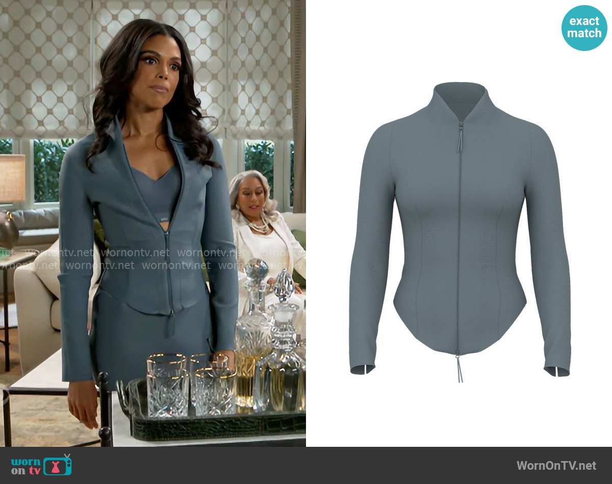 Victorias Secret VSX Defined Scuba Zip Long-Sleeve Top in Dark Steel worn by Dani Dupree (Karla Mosley) on Beyond the Gates