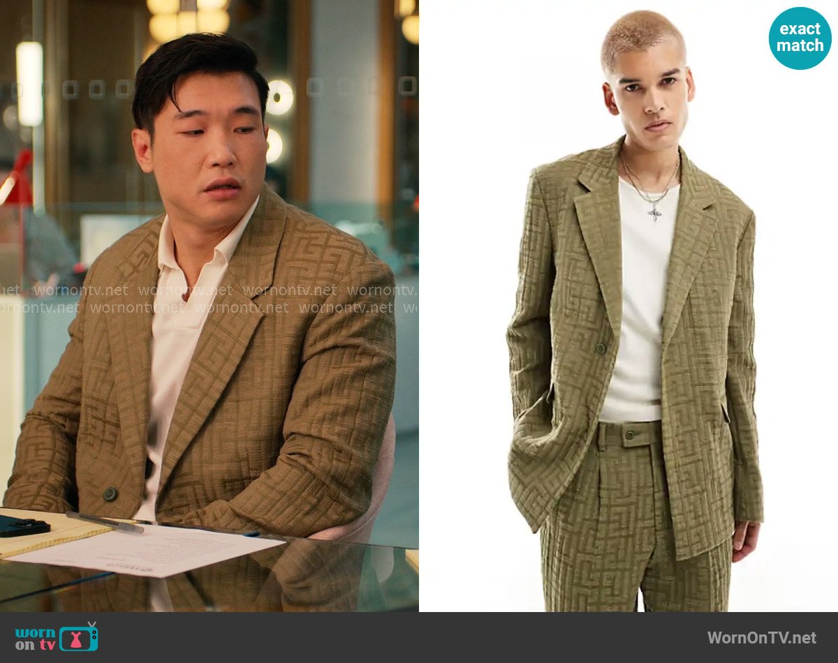 Viggo Malacia checked oversized suit jacket in khaki worn by Nicholas (Joel Kim Booster) on Loot