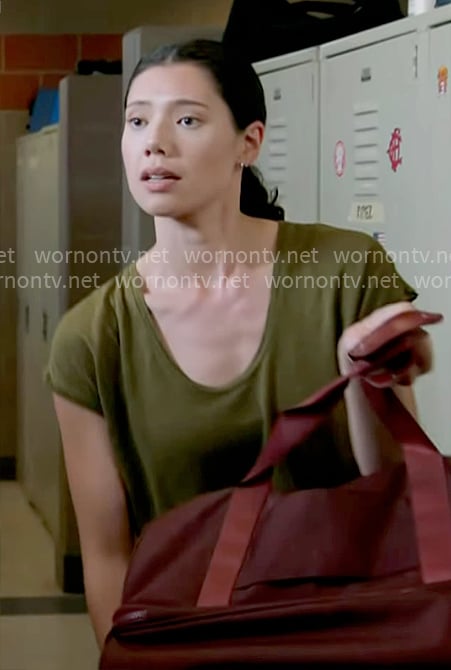 Violet's green scoop-neck tee on Chicago Fire