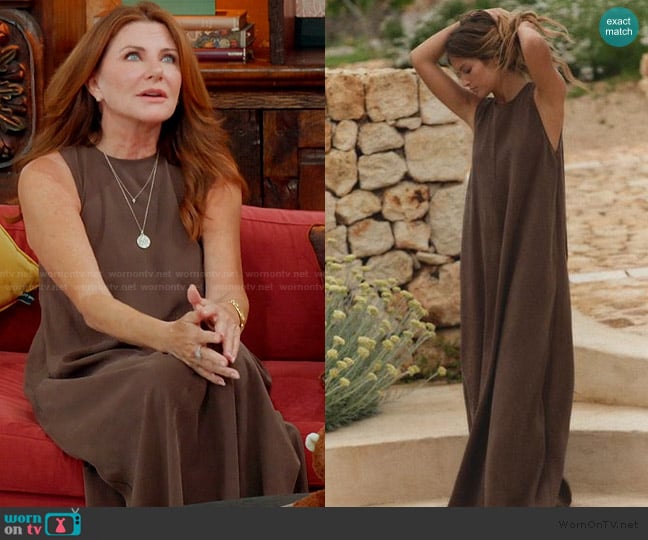 Zara Flowy Midi Dress worn by Cindy Angelcyk Cullers on The Golden Bachelor