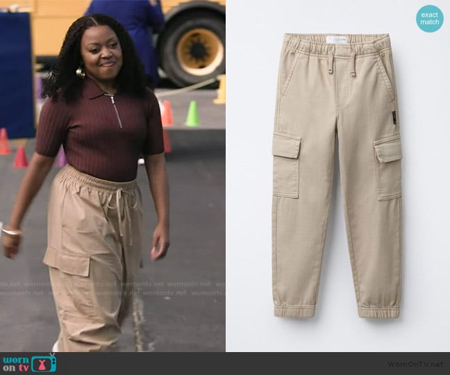 Zara Soft Cargo Jogger Pants worn by Janine Teagues (Quinta Brunson) on Abbott Elementary