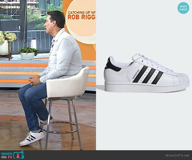 Adidas Superstar II Shoes in Cloud White worn by Rob Riggle on Today