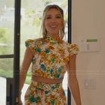 Alex’s floral print top and pants on Selling the OC
