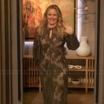 Alicia Silverstone’s lace maxi dress on The Drew Barrymore Show