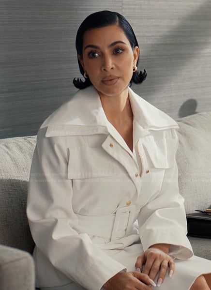 Allura's white trench jacket on Alls Fair