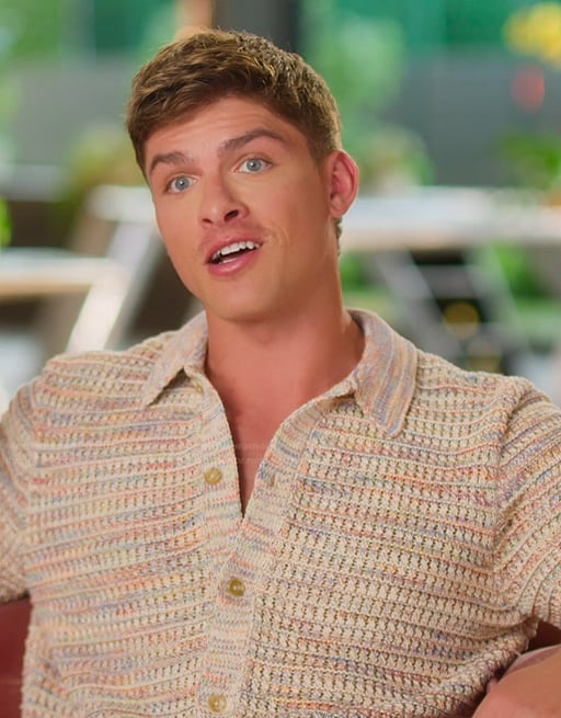 Austin's multicolored marled shirt on Selling the OC