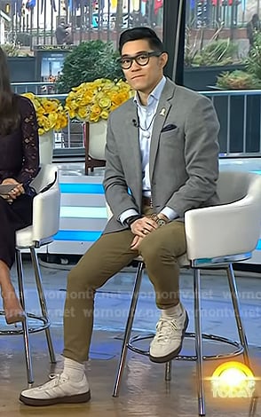 Brian Cheung's white stripe sneakers on Today