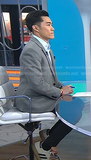 Brian Cheung's white striped sneakers on Today