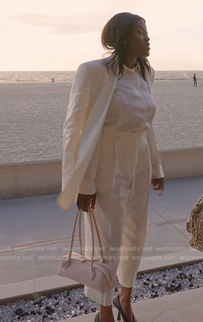 Chelsea's blush pink bag on Selling Sunset