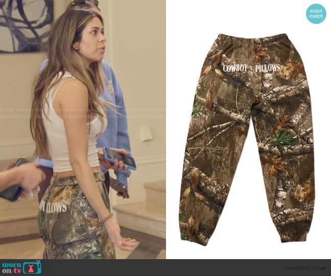 Cowboy Pillows Camo Cowboy Pillows Sweatpants worn by Taylor Frankie Paul on The Secret Lives of Mormon Wives