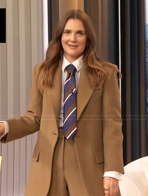 Drew’s brown suit on The Drew Barrymore Show
