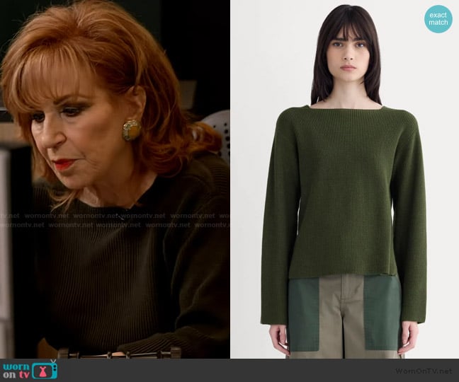 Joy’s green ribbed sweater on The View Joy’s green ribbed sweater on The View