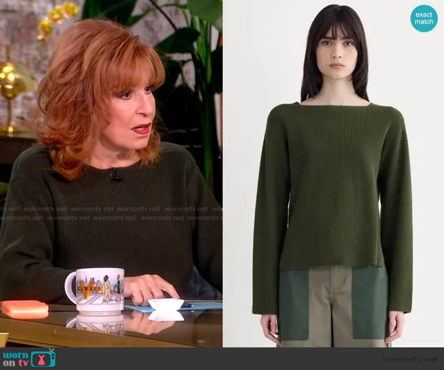 Joy’s green ribbed sweater on The View Joy’s green ribbed sweater on The View