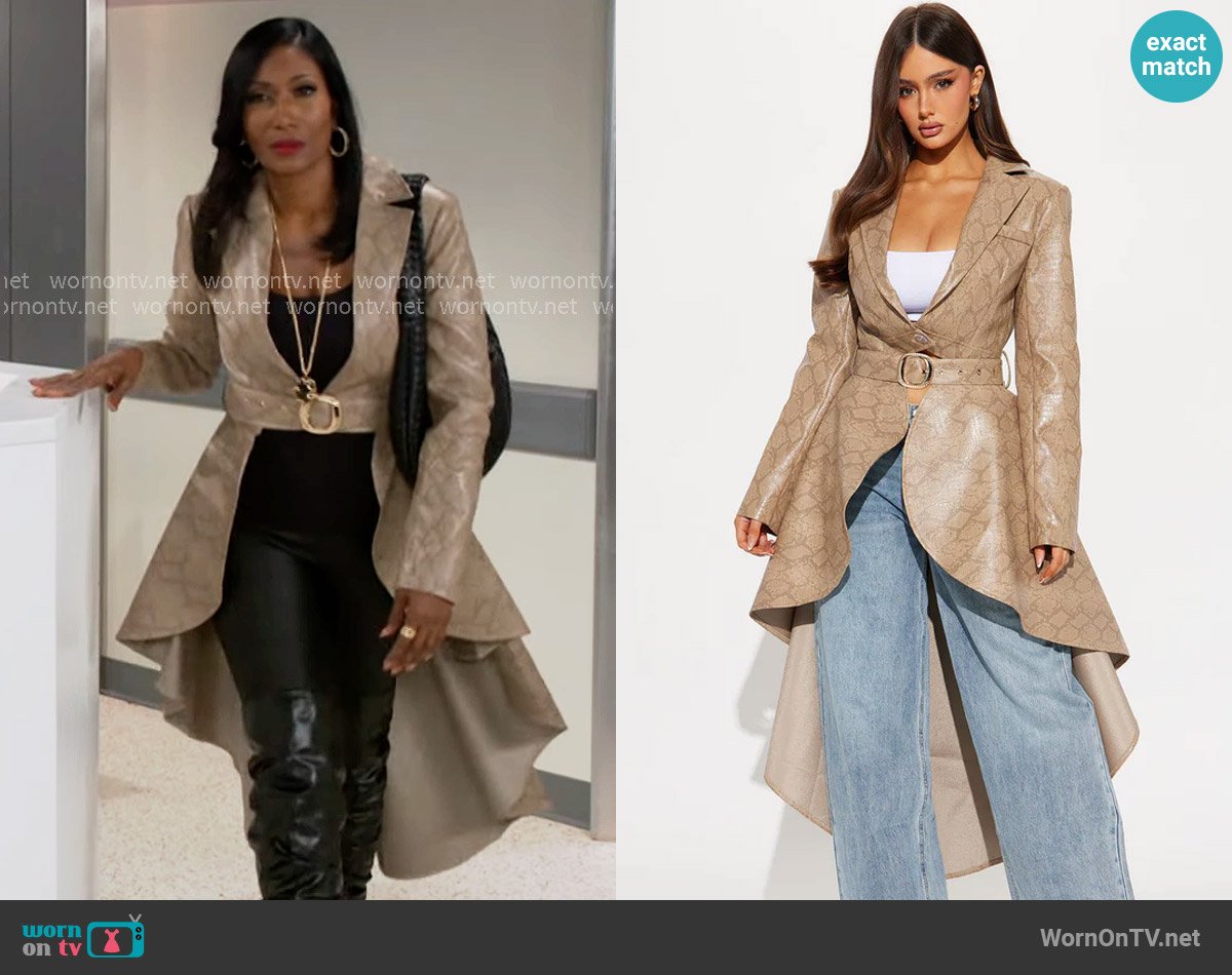 Fashion Nova Beware Of Snakes Faux Leather Trench worn by Dana 'Leslie' Thomas (Trisha Mann-Grant) on Beyond the Gates