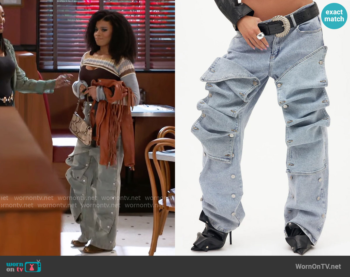 Fashion Nova Sticking With It Stretch Straight Leg Jeans worn by Eva Thomas (Ambyr Michelle) on Beyond the Gates