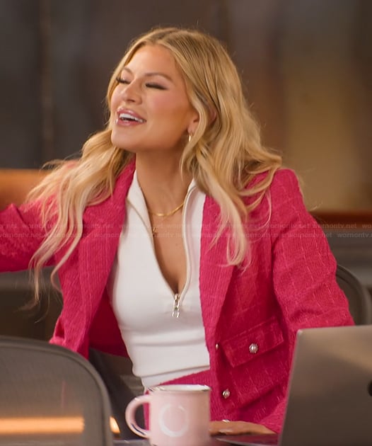 Fiona's pink tweed jacket on Selling the OC