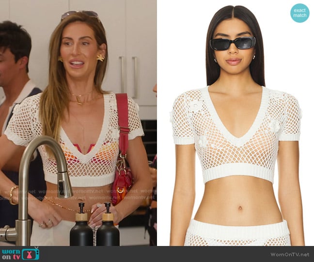Kaylee’s white cropped mesh top on Selling the OC