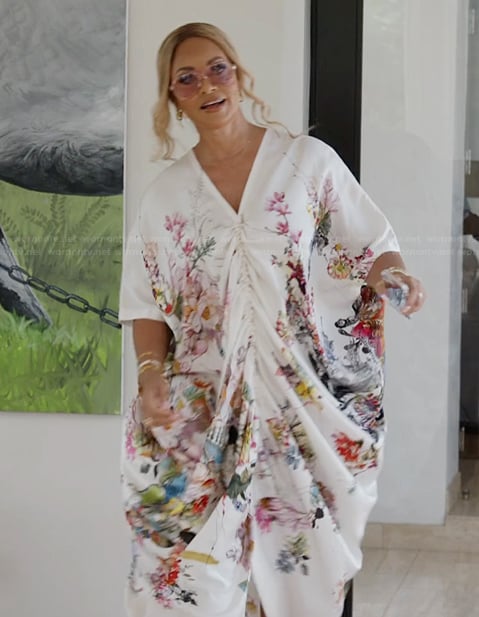 Gizelle's white floral print kaftan on The Real Housewives of Potomac