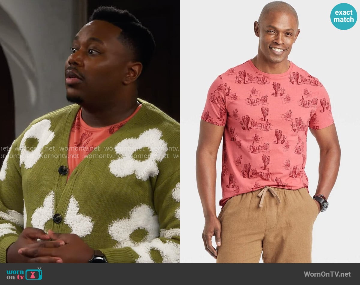 Goodfellow & Co at Target Graphic Shirt in Faded Rose Cactus Desert worn by Marty (Marcel Spears) on The Neighborhood
