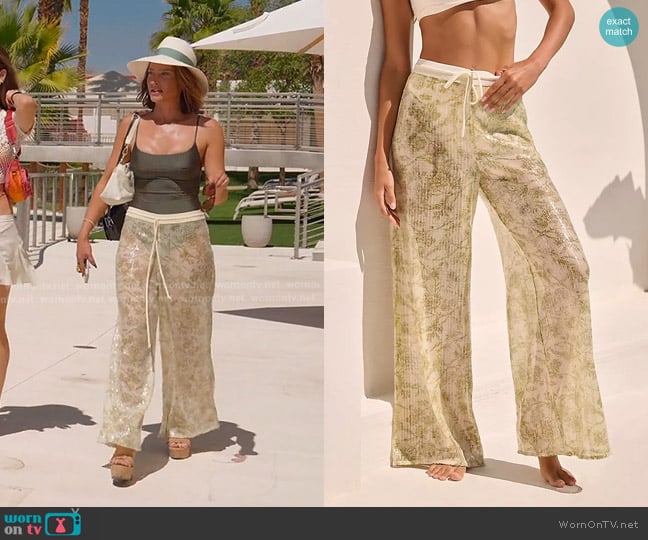 Hutch Riveria Pants worn by Polly Brindle (Polly Brindle) on Selling the OC