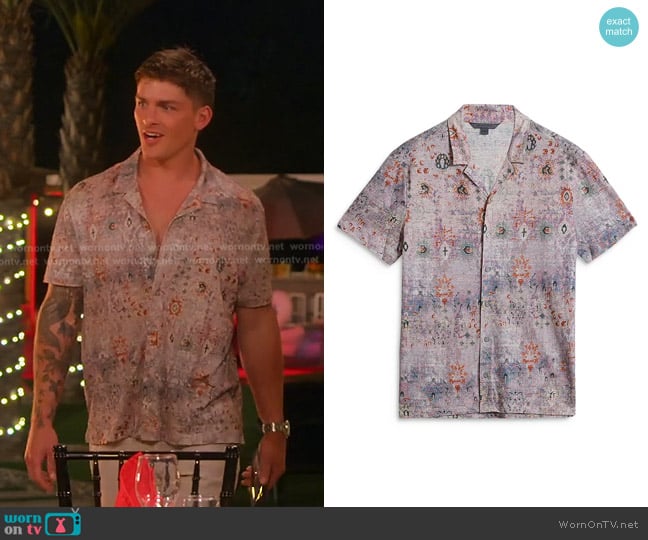 Austin’s print short sleeve shirt on Selling the OC