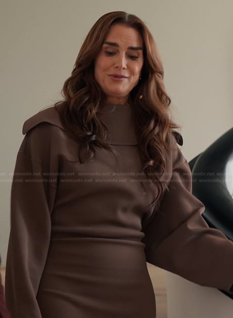 Juliana's brown dress on Alls Fair