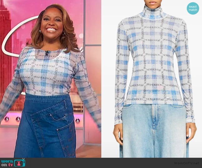 Sherri’s printed top on Sherri Sherri’s printed top on Sherri