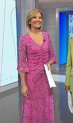 Kate’s pink floral print ruched dress on NBC News Daily