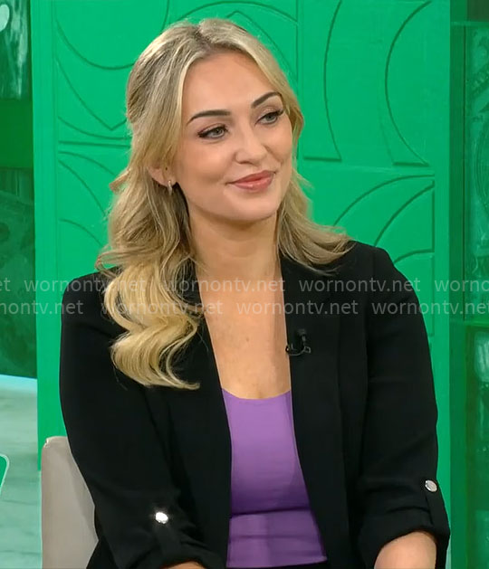 Kelly O’Grady’s black blazer on CBS Mornings