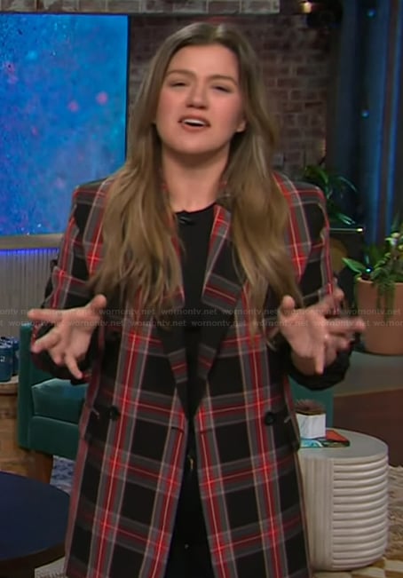 Kelly's black plaid blazer on The Kelly Clarkson Show