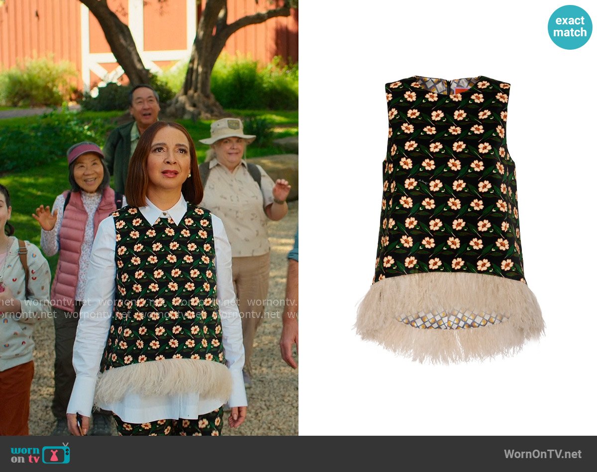 La DoubleJ La Scala Top worn by Molly Novak (Maya Rudolph) on Loot