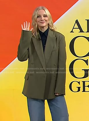 Laura Brown’s army green oversized blazer on Today