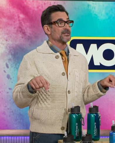 Lawrence Zarian's cable knit cardigan on The Kelly Clarkson Show