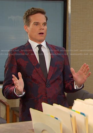Leo’s navy and red floral blazer on Days of our Lives
