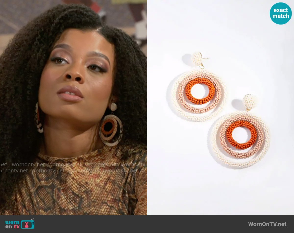 Eva’s earrings on Beyond the Gates Eva’s earrings on Beyond the Gates