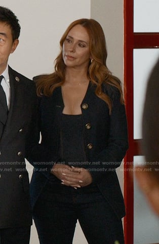 Maddie's navy v-neck blazer on 9-1-1