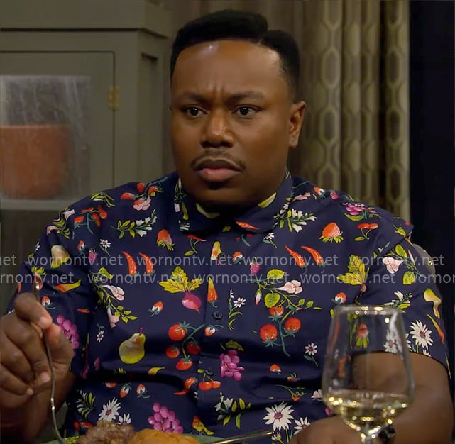 Marty's floral and fruit print shirt on The Neighborhood