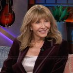 Mary Steenburgen’s burgundy velvet blazer on The Kelly Clarkson Show