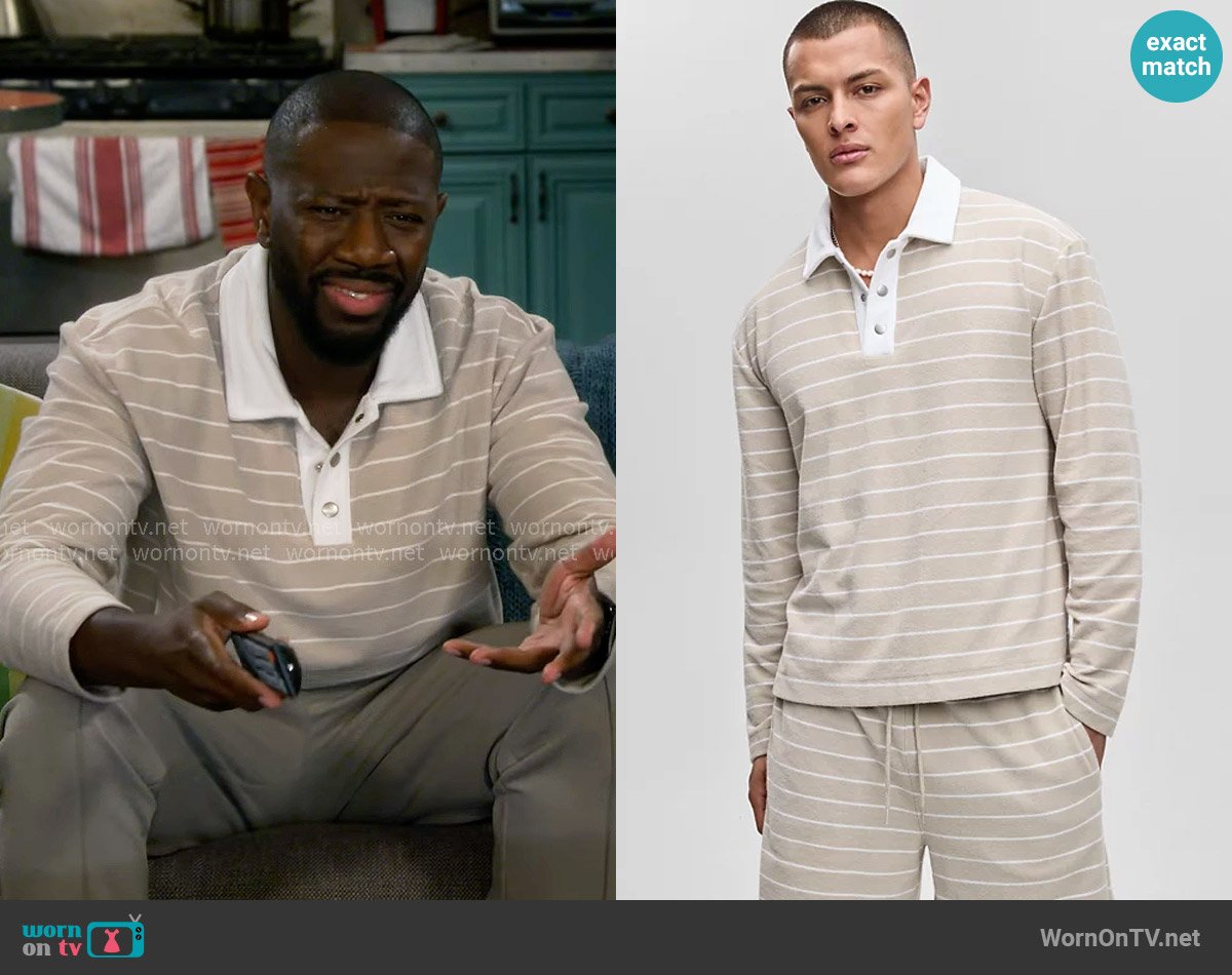Mode of One Horizontal-Stripe French Terry Polo worn by Malcom (Sheaun McKinney) on The Neighborhood